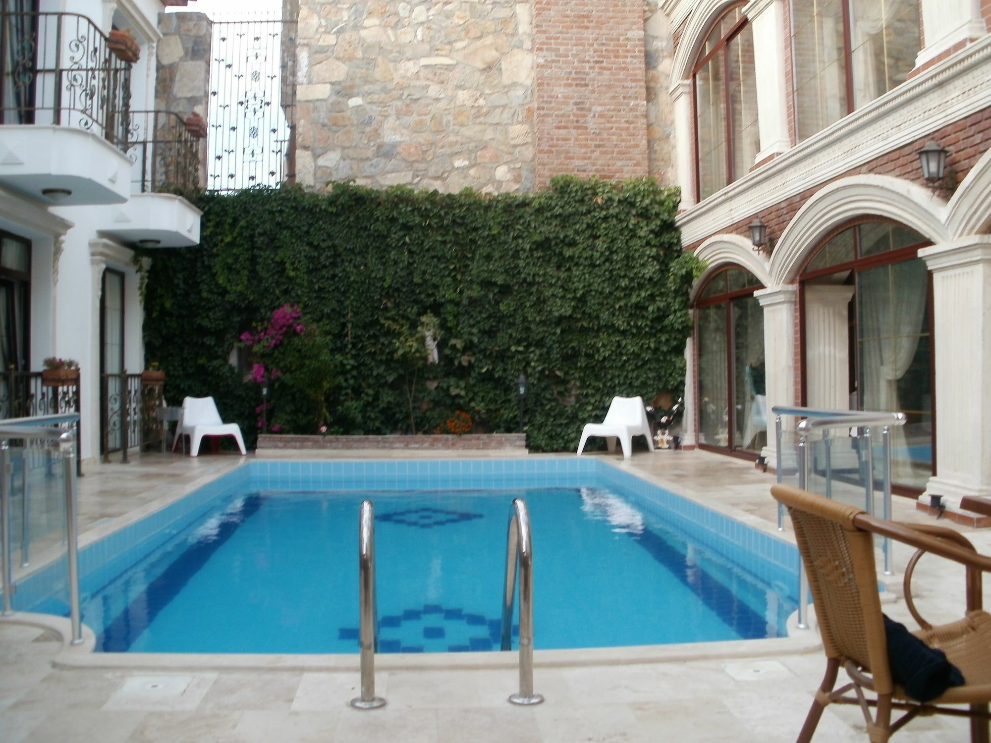 โรงแรมเซนต์ จอห์น Selcuk ภายนอก รูปภาพ
